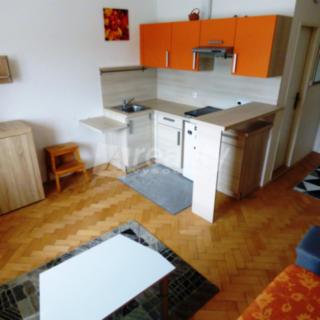 Pronájem bytu 1+kk, garsoniery 25 m² Náměšť nad Oslavou