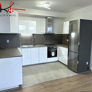 Pronájem bytu 2+kk 91 m&sup2; Praha