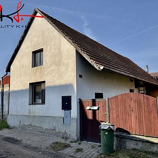 Prodej rodinného domu 65 m² Pečky Velké Chvalovice
