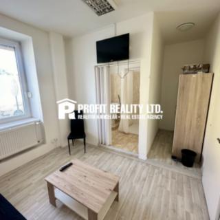 Pronájem kanceláře 18 m² Beroun