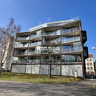 Pronájem bytu 3+kk 80 m&sup2; Beroun