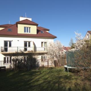 Pronájem bytu 4+kk 100 m² Praha