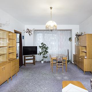 Prodej bytu 3+1 63 m² Praha Nusle, K podjezdu