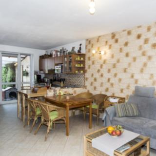 Prodej bytu 3+kk 84 m² Praha Lipany, Za statky