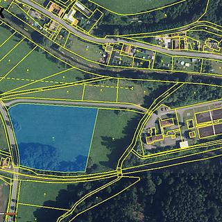 Prodej komerčního pozemku 12 284 m² Linhartice