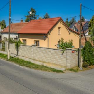 Prodej rodinného domu 79 m² Bašť