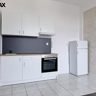 Pronájem bytu 2+kk 36 m² Zruč nad Sázavou, náměstí Míru