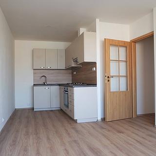 Pronájem bytu 2+kk, 40m²