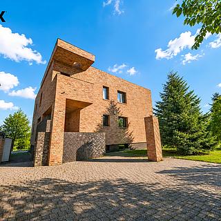 Prodej vily 330 m&sup2; Praha