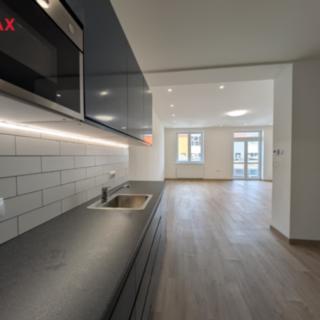 Pronájem bytu 1+kk a garsoniéry 55 m² Praha Vršovice, Na louži