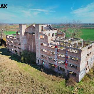 Prodej komerčního pozemku 42 524 m² Všestudy Dušníky nad Vltavou