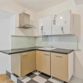 Prodej bytu 2+kk 44 m² Praha Podolí, Podolská