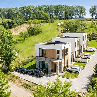 Prodej komerčního pozemku 1670 m&sup2; Hřebeč