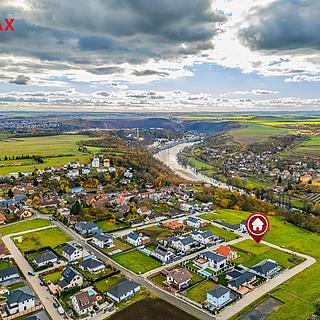 Prodej stavební parcely 791 m² Větrušice