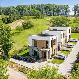 Prodej komerčního pozemku 1670 m&sup2; Hřebeč