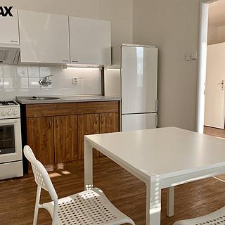 Pronájem bytu 1+1 39 m&sup2; Praha