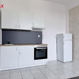 Pronájem bytu 2+kk 36 m² Zruč nad Sázavou, náměstí Míru