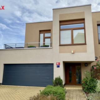 Pronájem rodinného domu 181 m² Praha Velká Chuchle, Hvězdářská