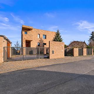 Prodej vily 330 m² Praha Klánovice, Zádražanská