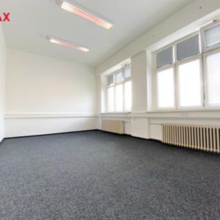 Pronájem kanceláře 50 m² Hradec Králové Kukleny, Pražská třída
