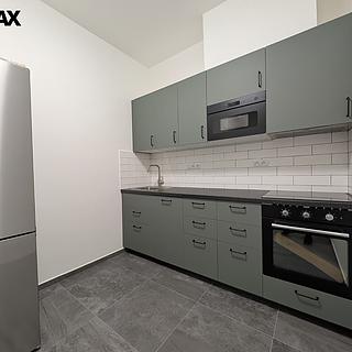 Pronájem bytu 2+1 72 m&sup2; Praha