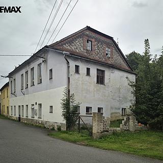 Prodej rodinného domu 372 m² Rohozná