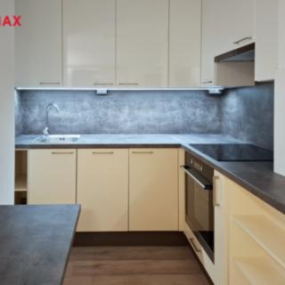 Pronájem bytu 2+kk 43 m² Praha