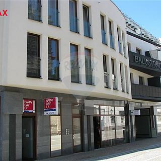 Pronájem bytu 1+kk a garsoniéry 36 m² Chrudim I, Resselovo náměstí