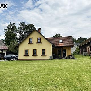 Prodej rodinného domu 400 m² Bystřec