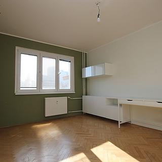 Pronájem bytu 2+1 53 m² Praha Malešice, Troilova