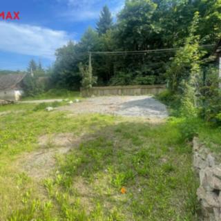Prodej stavební parcely 2 136 m² Košíky