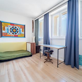Prodej bytu 1+kk a garsoniéry 26 m² Praha Strašnice, Černokostelecká