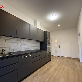 Pronájem bytu 2+1 71 m² Praha