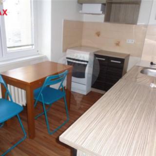 Pronájem bytu 1+1 33 m² Praha Radotín, Sídliště
