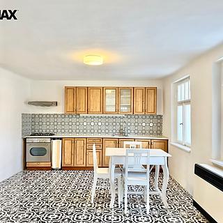 Prodej rodinného domu 109 m² Hrochův Týnec, Podborská