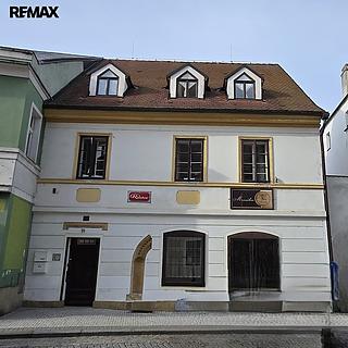 Pronájem bytu 1+kk a garsoniéry 36 m² Louny, Pivovarská