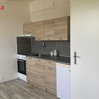 Prodej bytu 1+1 35 m² Chomutov, 17. listopadu