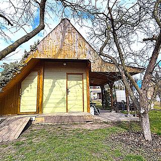 Prodej zahrady 572 m² Lenešice