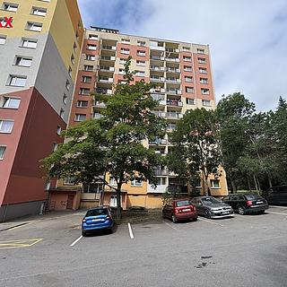 Prodej bytu 2+1 62 m² Chomutov, Dřínovská