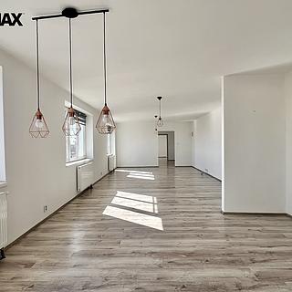 Prodej pokoje 200 m² Jirkov, Budovatelů