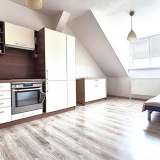 Prodej bytu 3+1 80 m² Louny, Josefa Schovánka