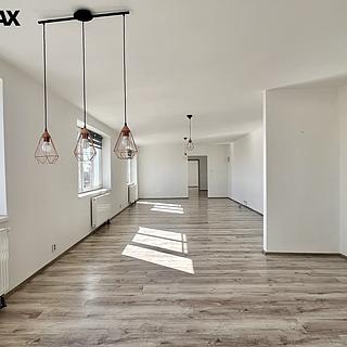 Prodej pokoje 200 m² Jirkov, Budovatelů