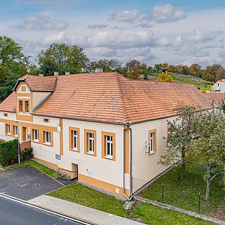 Prodej činžovního domu 670 m² Zbrašín