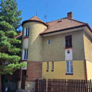 Prodej bytu 2+1 38 m² Louny, Jarošova