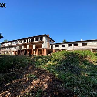 Prodej hotelu, penzionu 2000 m&sup2; Petrohrad