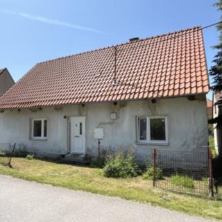 Prodej rodinného domu 244 m² Černovice