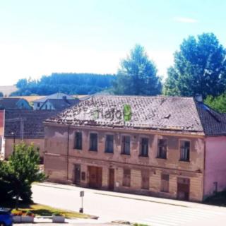 Prodej rodinného domu 330 m&sup2; Lodhéřov