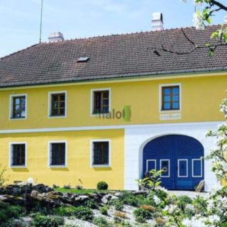 Prodej obchodu 15 550 m² Český Krumlov