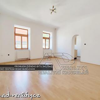 Pronájem bytu 3+kk 70 m² České Budějovice, Hradební