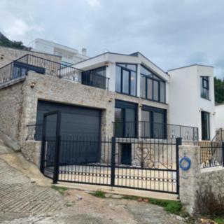 Prodej vily, 257m²